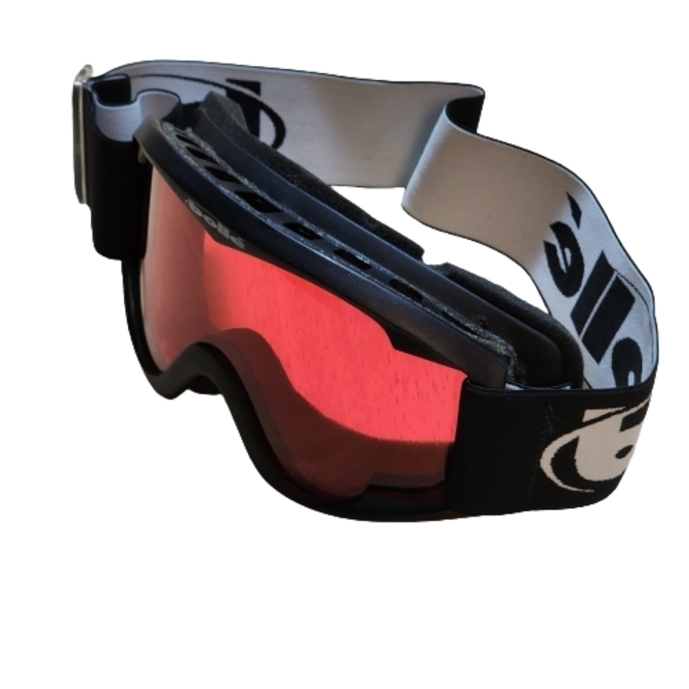 Bolle nova ski goggle color black and vermillion